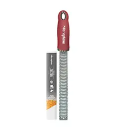 Microplane Zester Küchenreibe in Granatapfelrot für Zitrusfrüchte und mehr - Made in USA