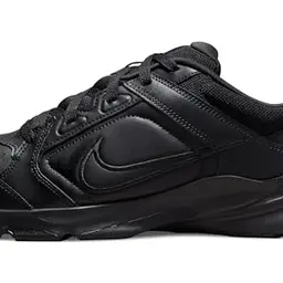NIKE Unisex Defy All Day Sneaker Schwarz, Größe 40