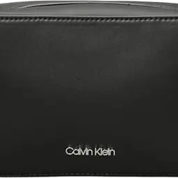 Calvin Klein Damen Umhängetasche Must Camera Bag, Schwarz, Einheitsgröße