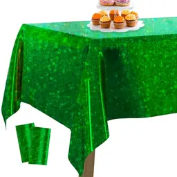 PartyWoo Grüne Folientischdecke, 2 Stück, 137 x 274 cm, Abwaschbar, für Geburtstag und Hochzeit