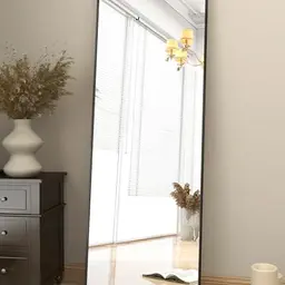 Koonmi Standspiegel 163 x 53 cm, minimalistischer Wandspiegel mit schwarzem Rahmen für Wohnzimmer und Schlafzimmer