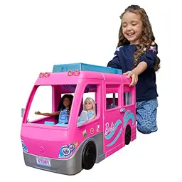 Barbie Super Abenteuer-Camper Fahrzeug mit 7 Spielbereichen und über 60 Zubehörteilen, Geschenk für Kinder ab 3 Jahren