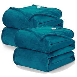 WAVVE Flauschige Kuscheldecke 2er Set 150x200 cm - Weiche Couchdecke in Türkis