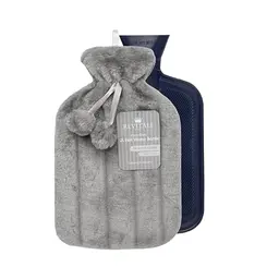 Kuscheliges Kunstfell Cover mit Pom Pom und Wärmflasche 2 Liter - Schiefer Grau