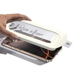 Displayschutzfolie für iPhone 16 - 2.5D Gehärtetes Glas, 3 Stück mit Installationsset