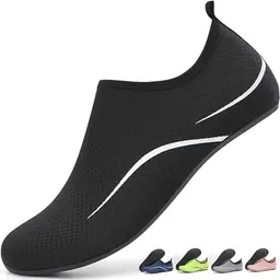RUOMU Badeschuhe für Herren und Damen - Schnell trocknende, rutschfeste Aquaschuhe in Schwarz (44 EU)