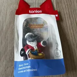 tonies Hörfigur Benjamin Blümchen - Als Weihnachtsmann, Hörspiel für Kinder ab 3 Jahren, Spielzeit 38 Minuten