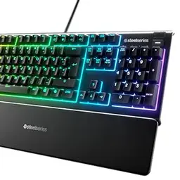 SteelSeries Apex 3 Gaming Tastatur mit RGB-Beleuchtung, leisen Switches, magnetischer Handballenauflage und wassergeschützt