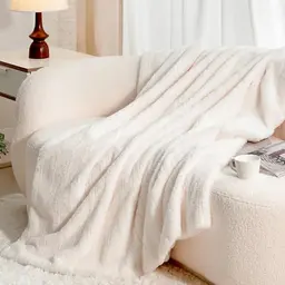 AShanlan Kuscheldecke 150x200 cm - Warme Sofadecke in Weiß für Bett und Couch