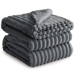 RUIKASI Flauschige Kuscheldecke Grau - 220x240cm XXL Sofadecke für Wohnzimmer