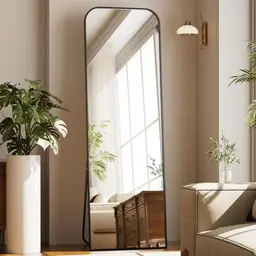 Koonmi Standspiegel 52x142 cm – Bruchsicherer Ganzkörperspiegel in Schwarz für Wohnzimmer, Schlafzimmer und Flur