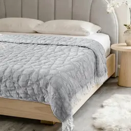 KOOTETA Musselin Tagesdecke 150 x 200 cm, flauschige Kuscheldecke, hautfreundlich und atmungsaktiv, ideal als Sofadecke