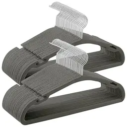 SONGMICS Samt Kleiderbügel 50er Set, rutschfest, platzsparend, grau