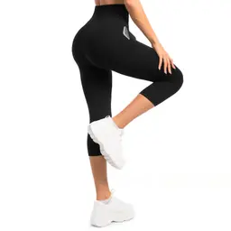 Sanpetix Capri Leggings Damen mit Taschen, 3/4 Sport Leggings für Yoga, Schwarz, 1 Pack