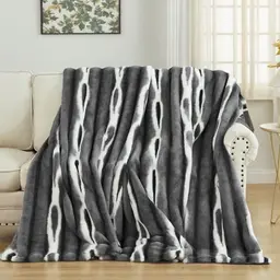 TOPCHANCES Kuscheldecke Luxus Flanell für Bett und Sofa, 100 x 160 cm, Dunkelgrau