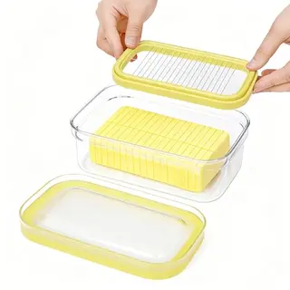 Butterdose aus Kunststoff mit Deckel und Cutter