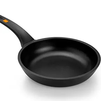 BRA Efficient 22cm Antihaft-Bratpfanne aus Aluminium, geeignet für alle Herdarten inkl. Induktion