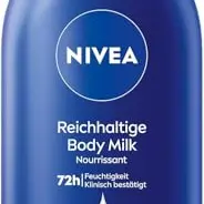 NIVEA Reichhaltige Body Milk, pflegende Körpercreme mit Hyaluron und Mandelöl für trockene Haut (625 ml)
