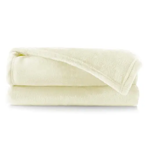 DecoKing Kuscheldecke 150x200 cm Ecru - Weiche Fleece Tagesdecke in Ivory