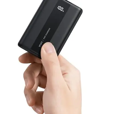VRURC Power Bank 20000mAh – Tragbare externe Powerbank mit 22,5W Schnellladung, USB-C, 6 Ports & LED-Anzeige