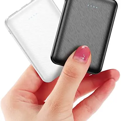 2er Pack Mini Power Bank 5000mAh - Tragbare Handy Power Banks mit Kabel (Schwarz und Weiß)