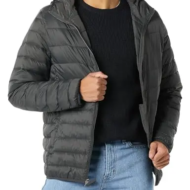 Amazon Essentials Herren Kapuzenjacke, leicht und wasserabweisend, Kohlegrau, M