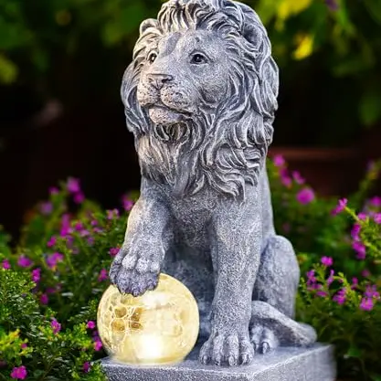 Yeomoo Löwenfiguren mit Solarlampe - Lustige Gartendeko für Außen, wetterfest - Geschenkidee für Geburtstage