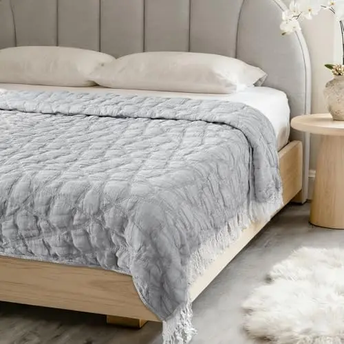 KOOTETA Musselin Tagesdecke 150 x 200 cm, flauschige Kuscheldecke, hautfreundlich und atmungsaktiv, ideal als Sofadecke