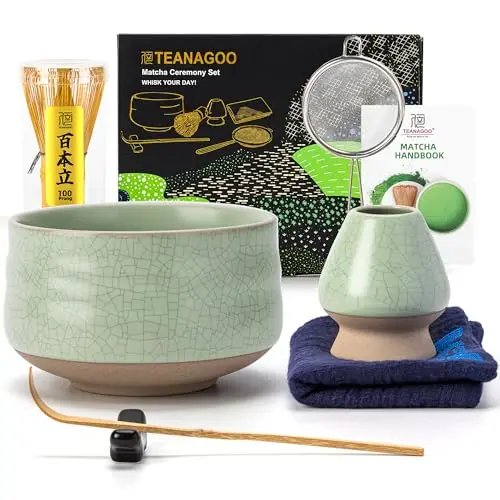 TEANAGOO Matcha Set - 7-teiliges Set mit Schale, Besen, Schaufel und Sieb - Grün mit schwarzer Naht