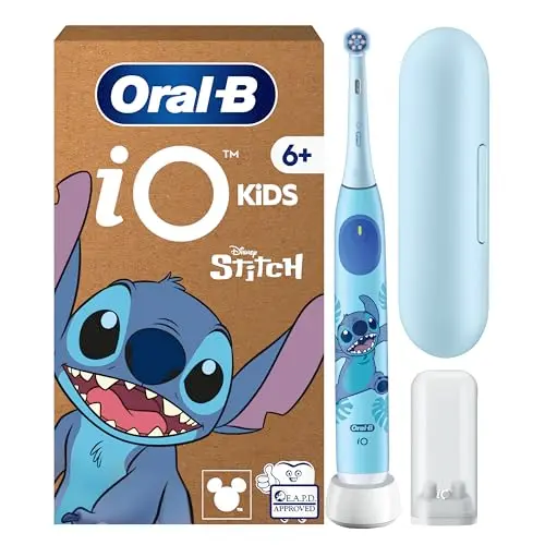 Oral-B iO Kids 6 Plus Disney Stitch Elektrische Zahnbürste für Kinder — Blau, inkl. 1 Aufsteckbürste und Reise-Etui