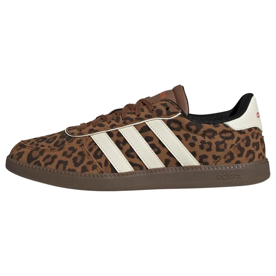 adidas Damen Breaknet Sleek Schuhe, Dusky Bronze/Cream White/Gum5, 38 2/3 EU
