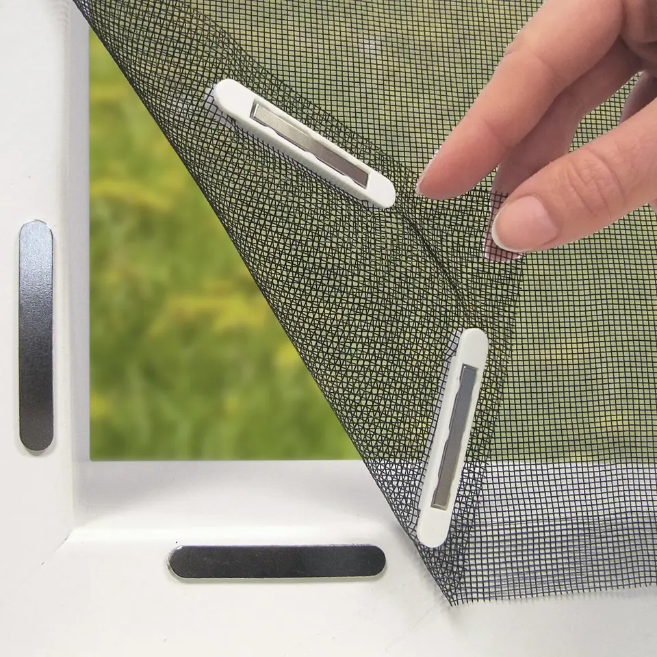 EASYmaxx Fliegengitter für Fenster mit Magic Click, zuschneidbar bis 150 x 130 cm, einfache Montage mit 12 Magneten, Schwarz